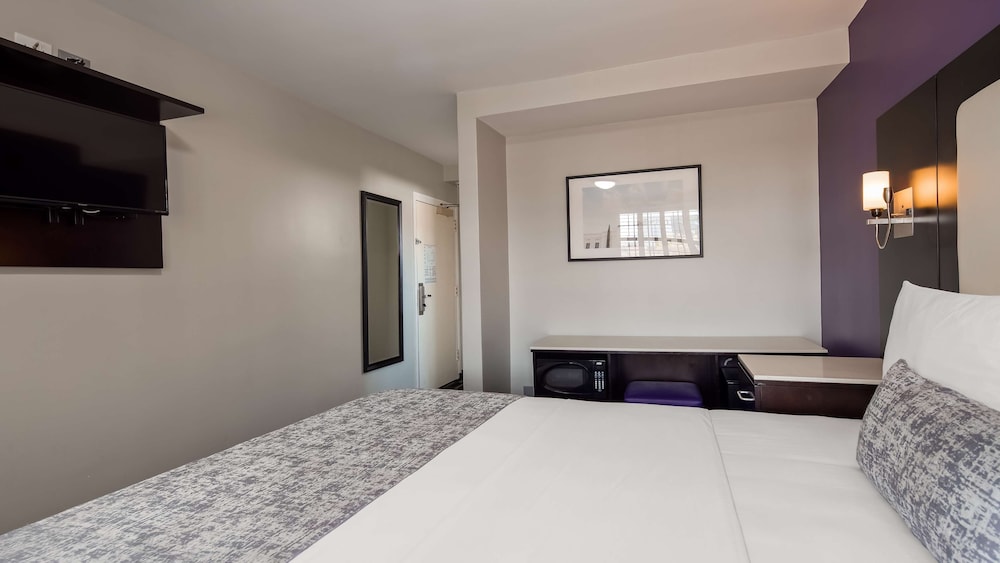 Surestay Hotel By Best Western Beverly Hills West 9/25