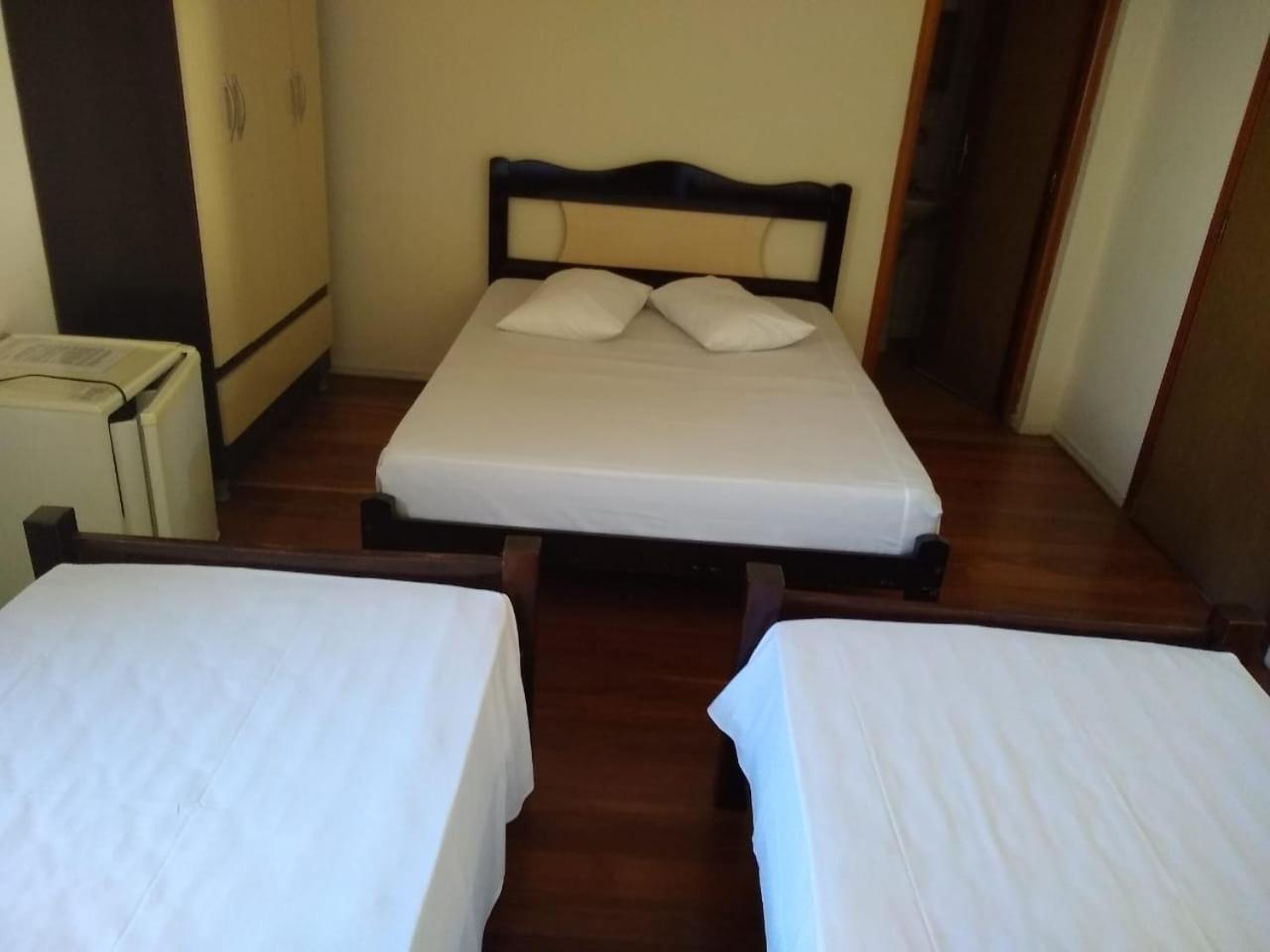 Hotel Modelo 27/50