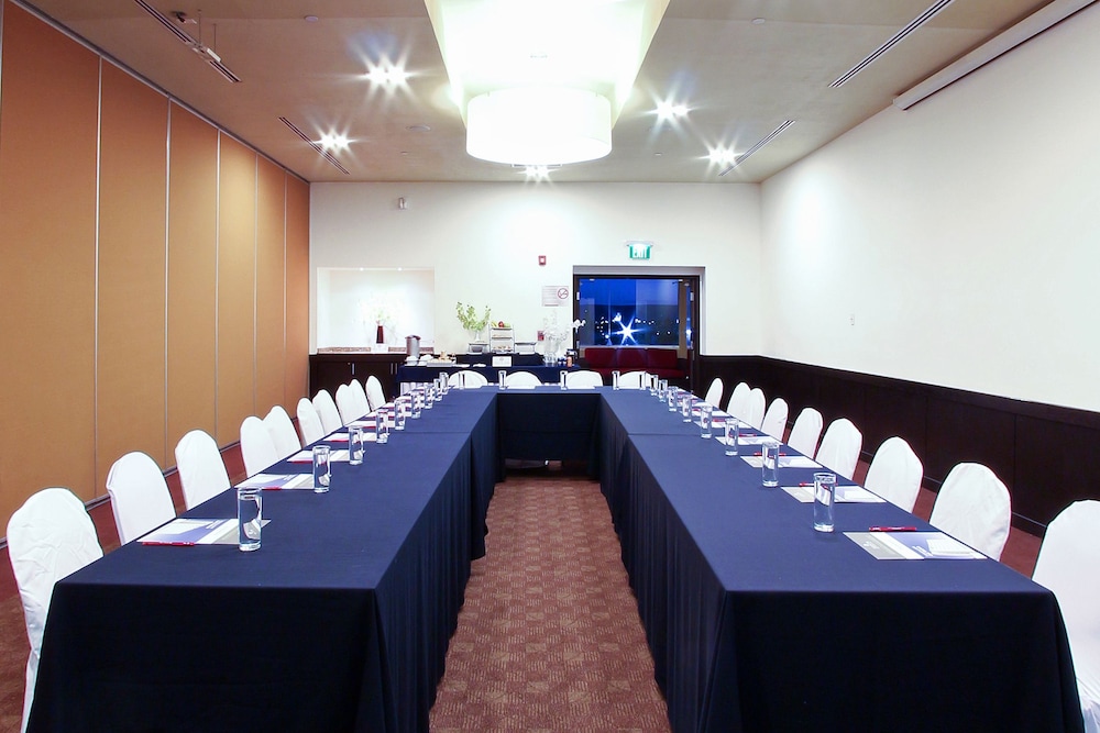 Fiesta Inn Express Durango 50/74