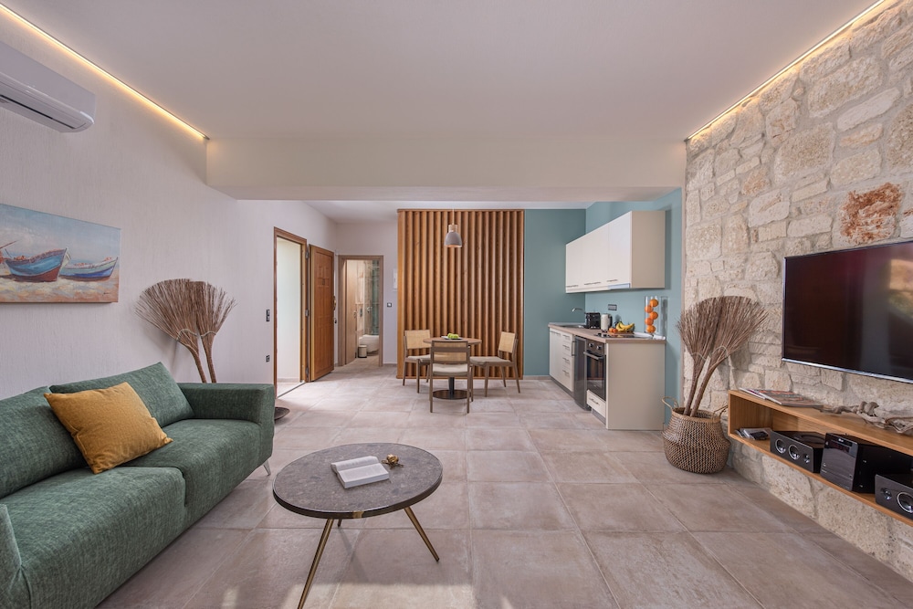 Mint Retreat Suites 13/42