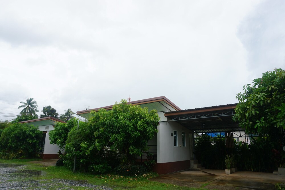 Sabaidee Resort Satun 2/28