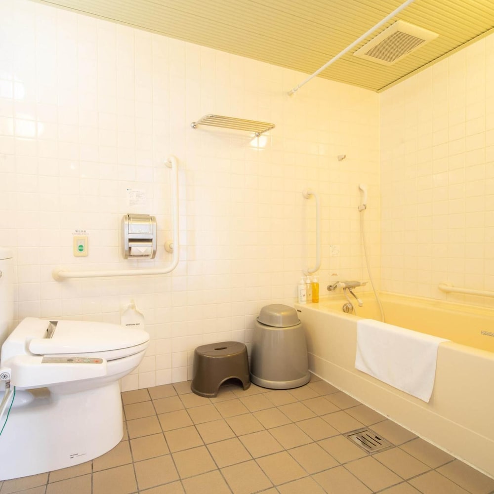 Super Hotel Okinawa Nago 40/42