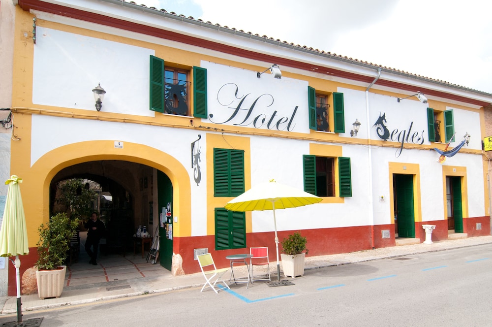 Hotel Segles 2/74