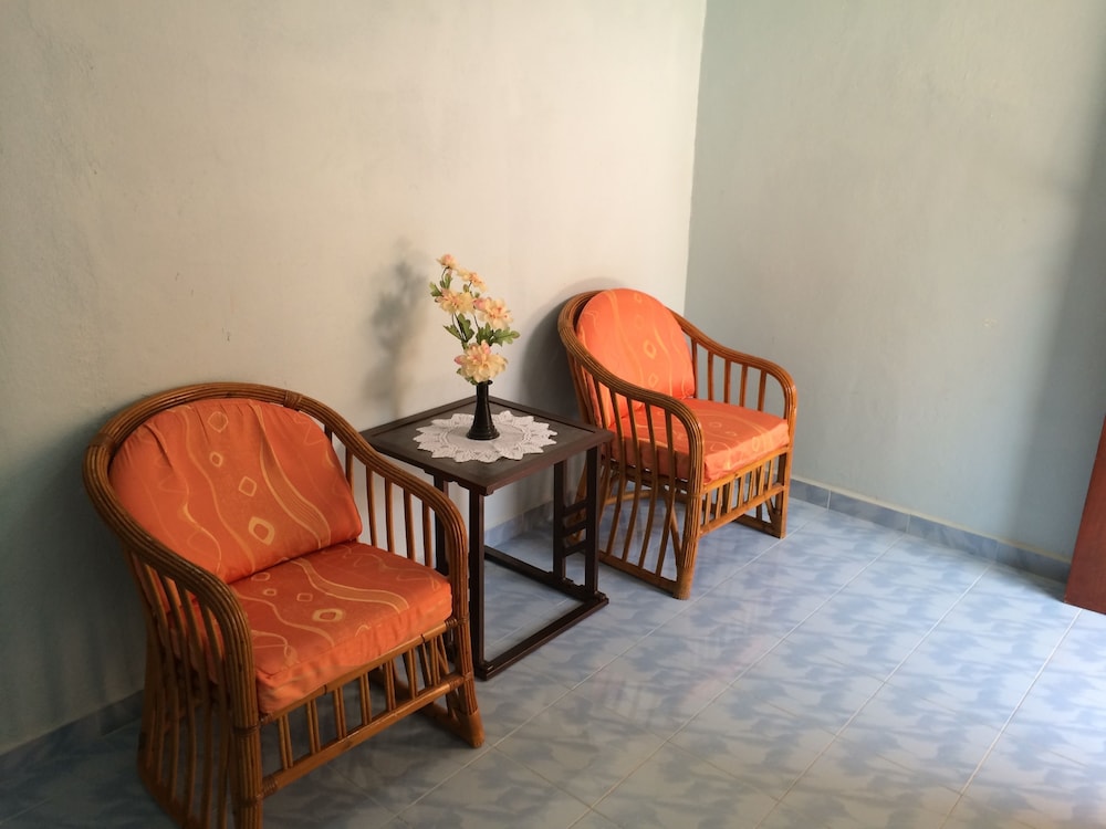 Desa Motel 27/43