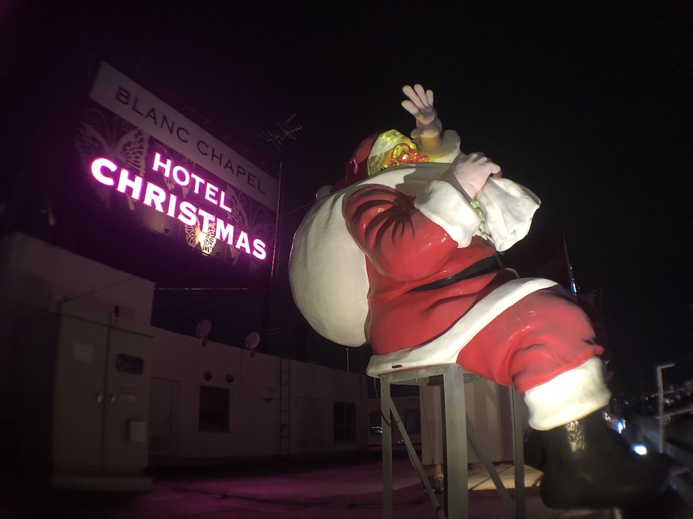Ishidu Hotel Blan Chapel Christmas Adults Only 15/20