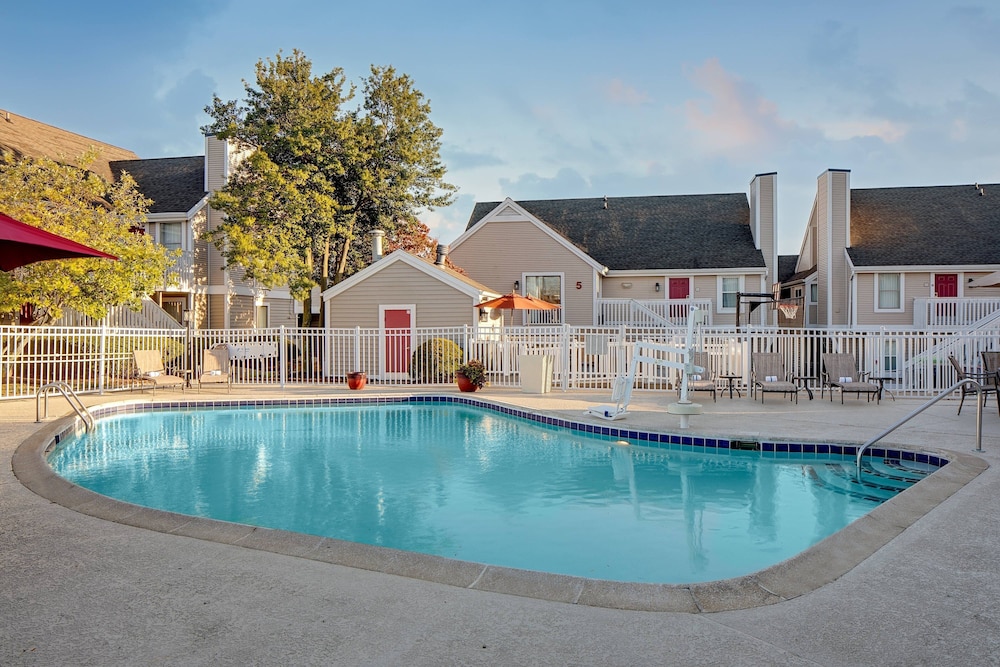 Residence Inn Lexington North 1/29