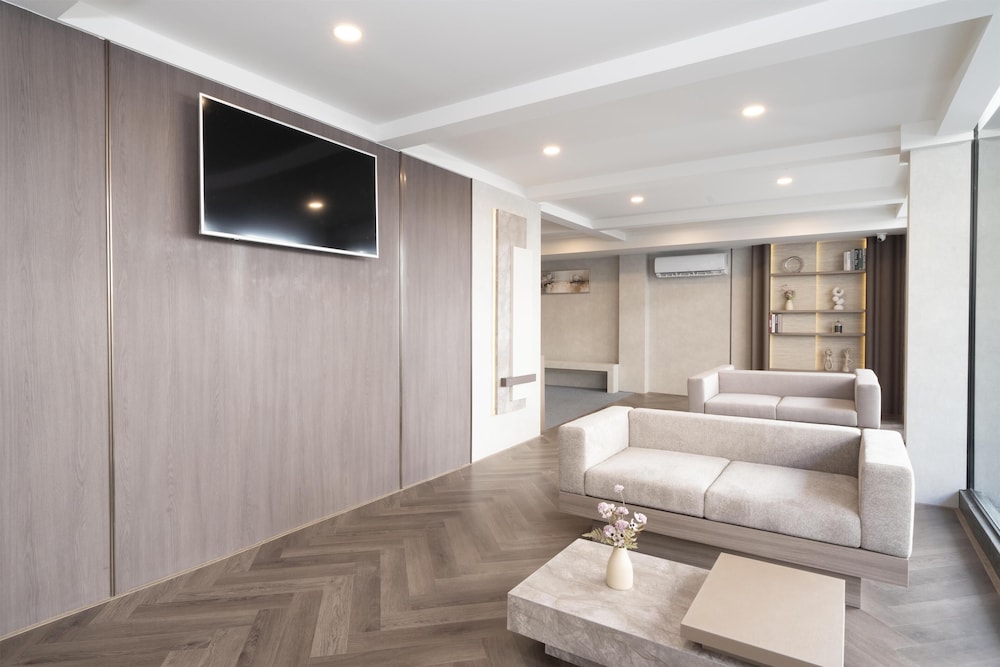 SureStay Plus by Best Western Ramkhamhaeng Airport Rail Link Bangkok 26/38