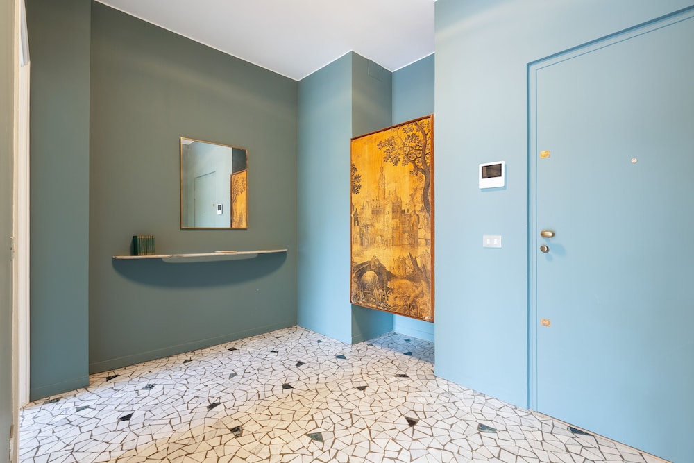 Brera Apartments in Porta Ticinese 4/43