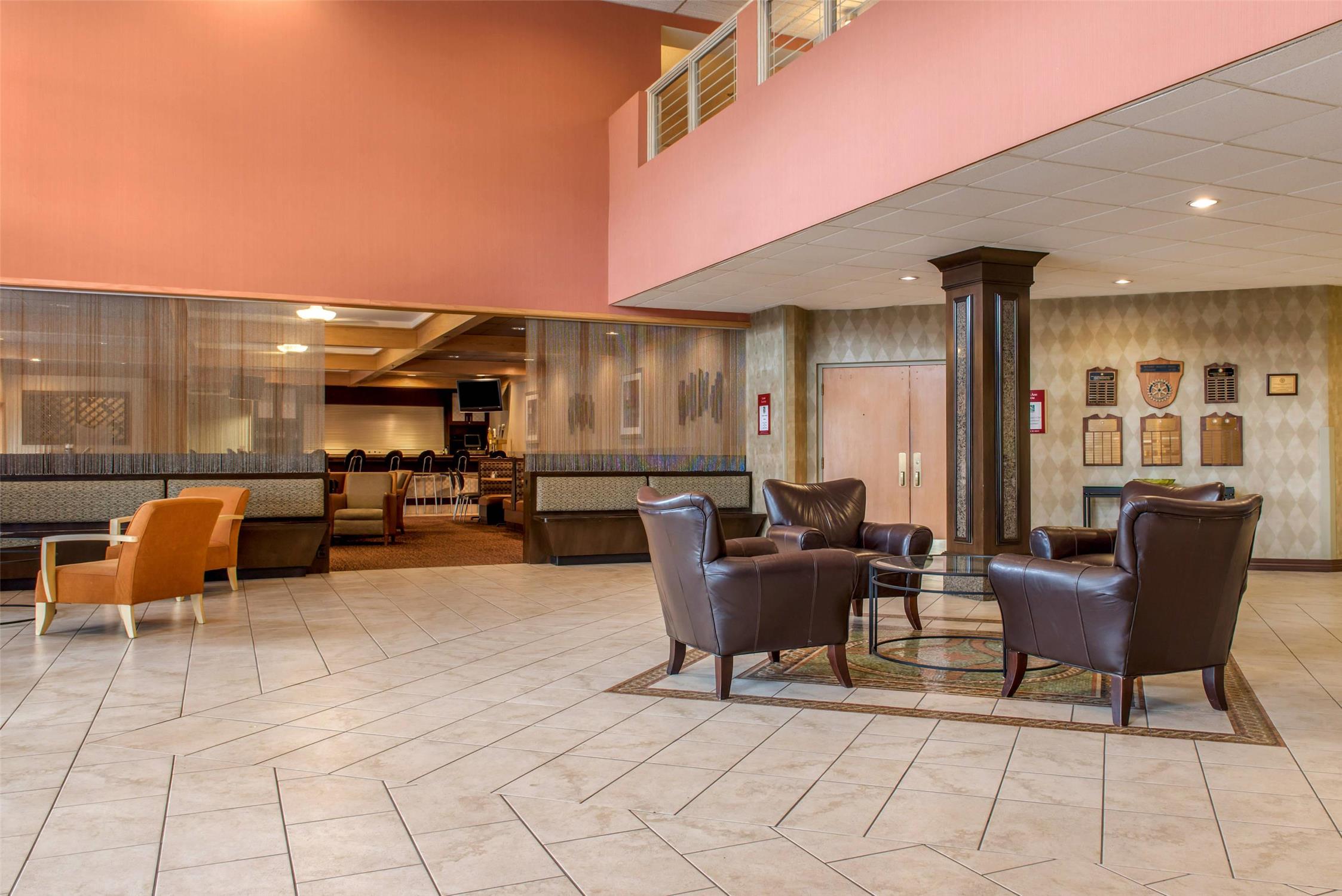 Quality Hotel Conference Center Cincinnati Blue Ash 30/45