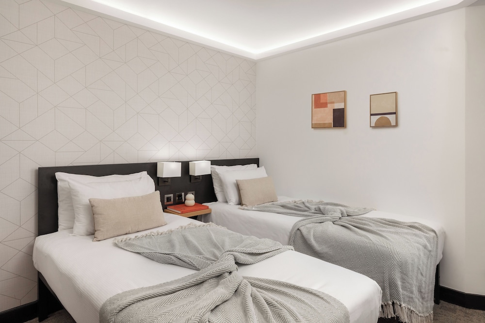 STG Hotel London Oxford Street 73/143