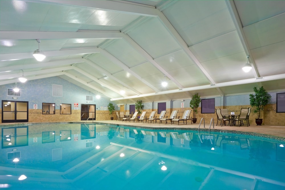 swimming pool spa