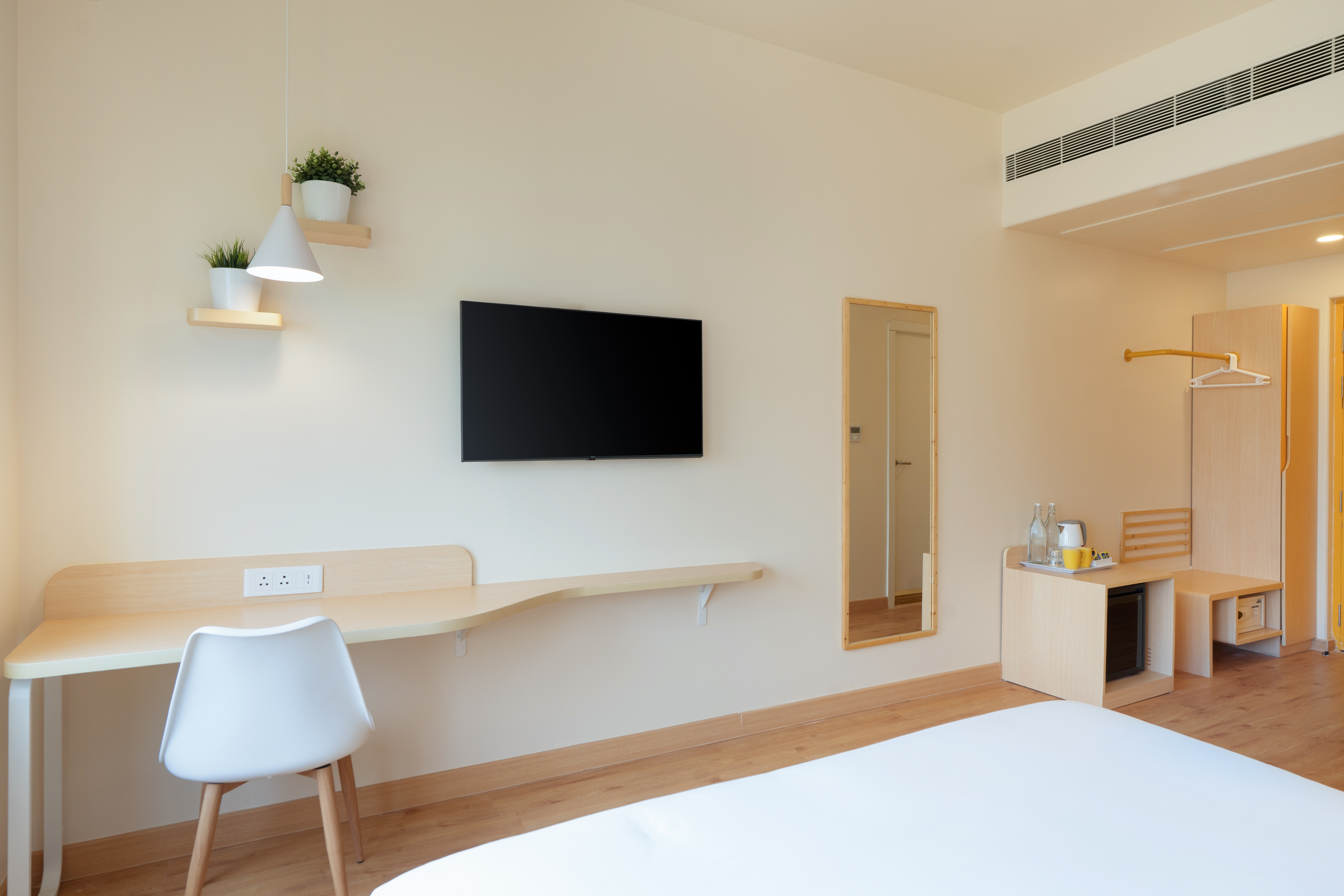 Bloom Hotel Dlf Cyber City 20/33
