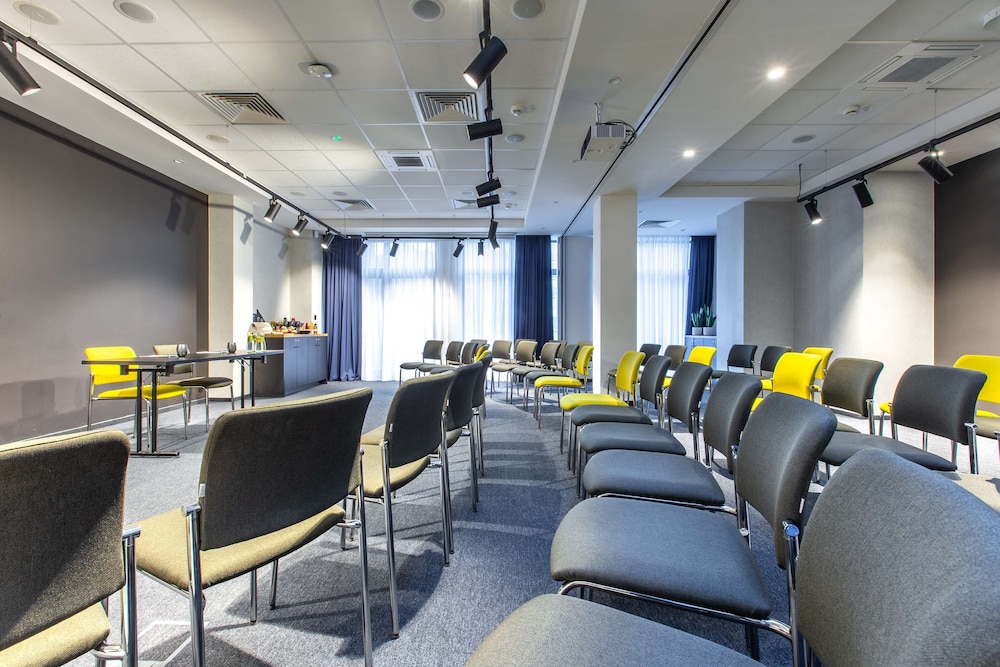 Park Inn by Radisson Poznan 66/75
