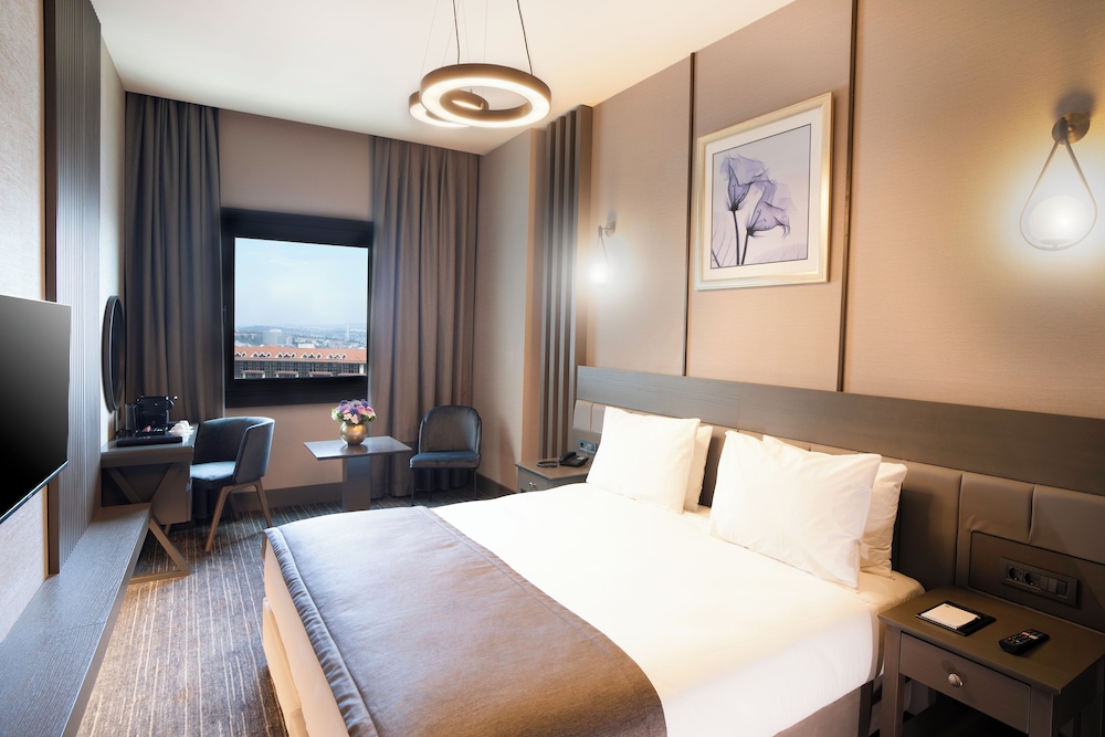 Art, Suite, Murphy Bed