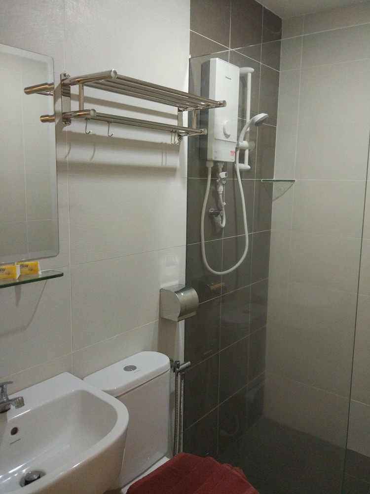 Hotel Alpha 12/58