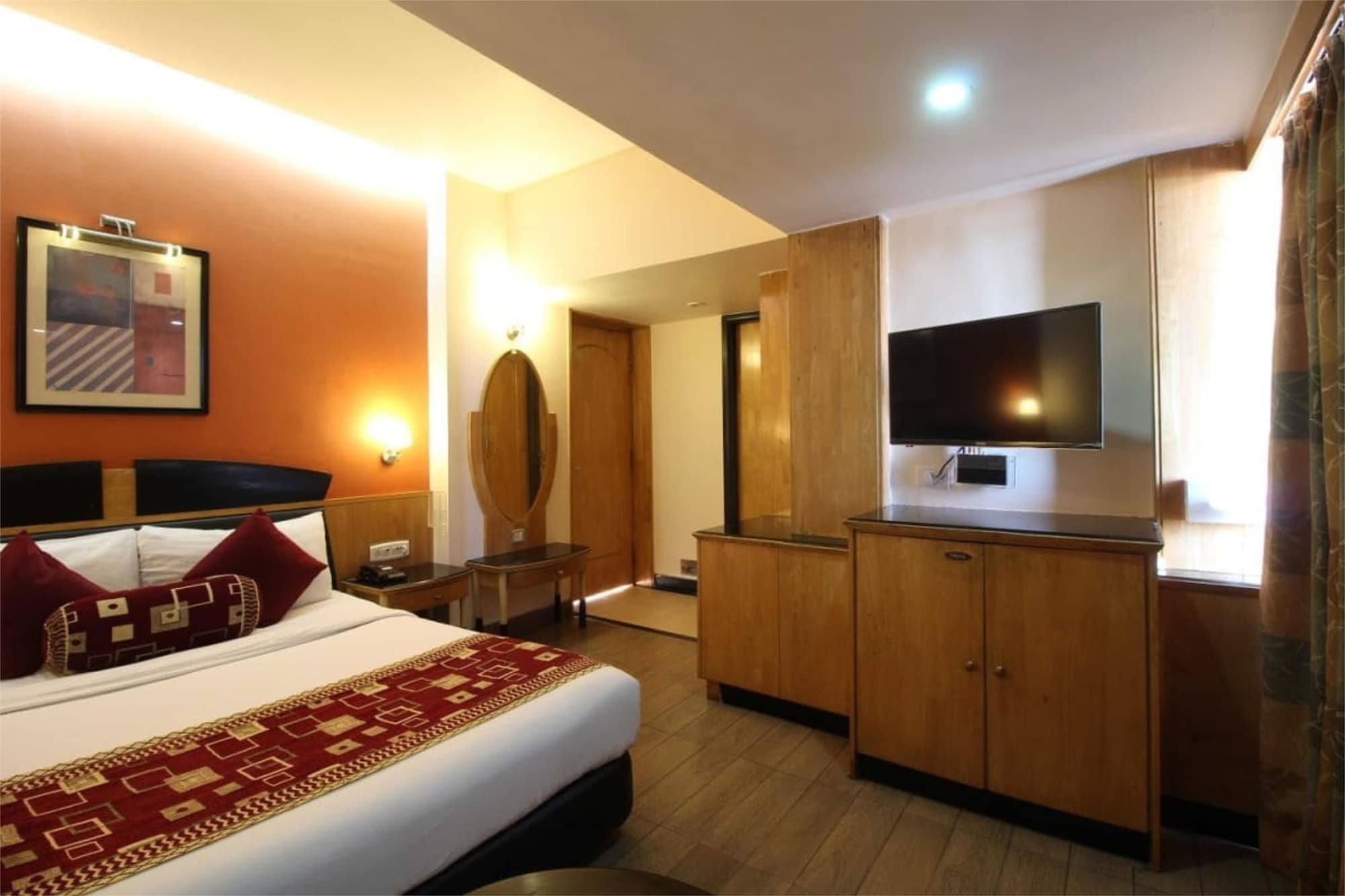 Deluxe, Double Bed