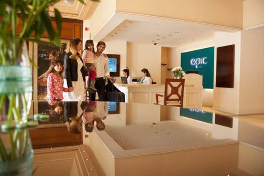 EPIC HOTEL VILLA MERCEDES 52/60
