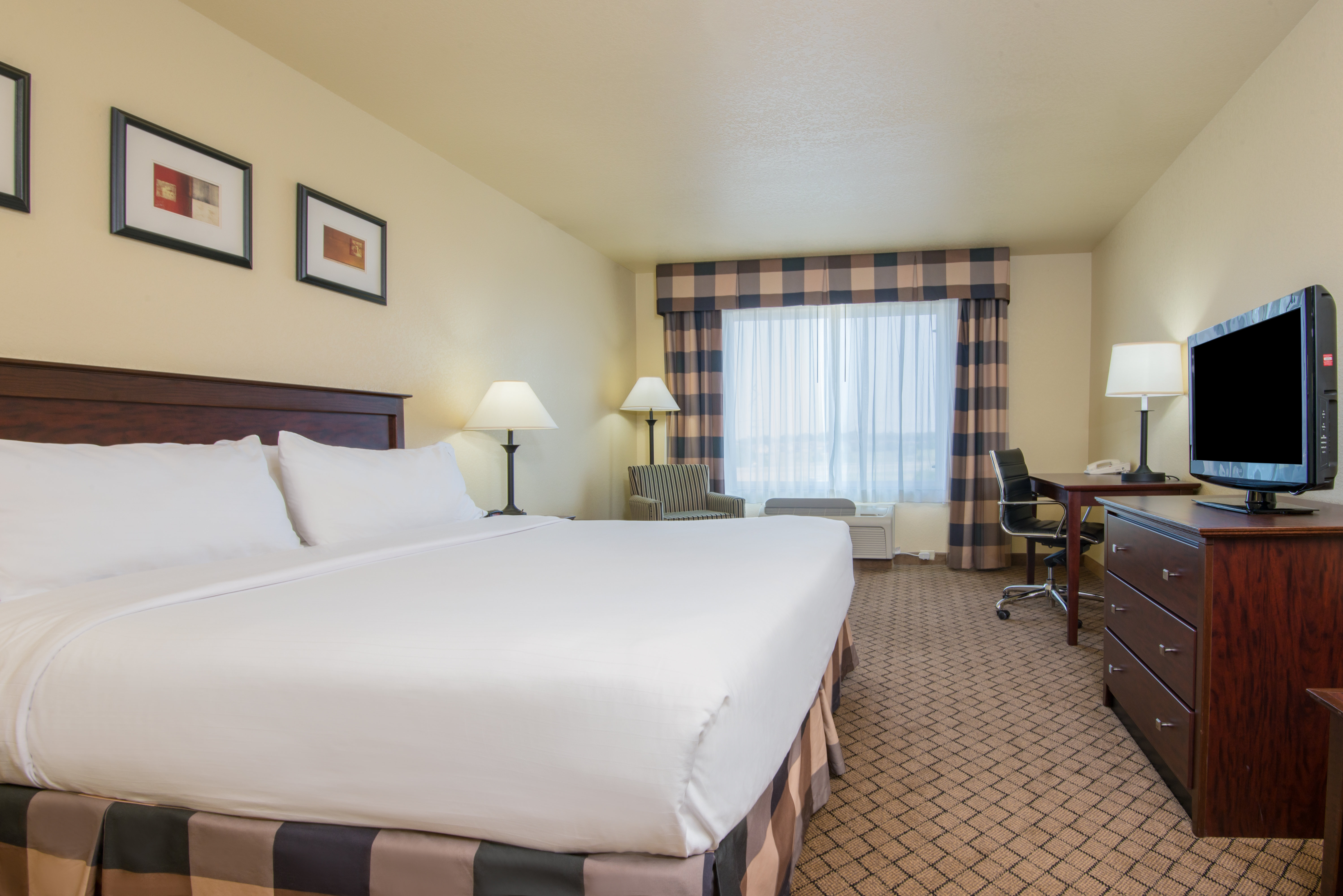 Executive, King Bed