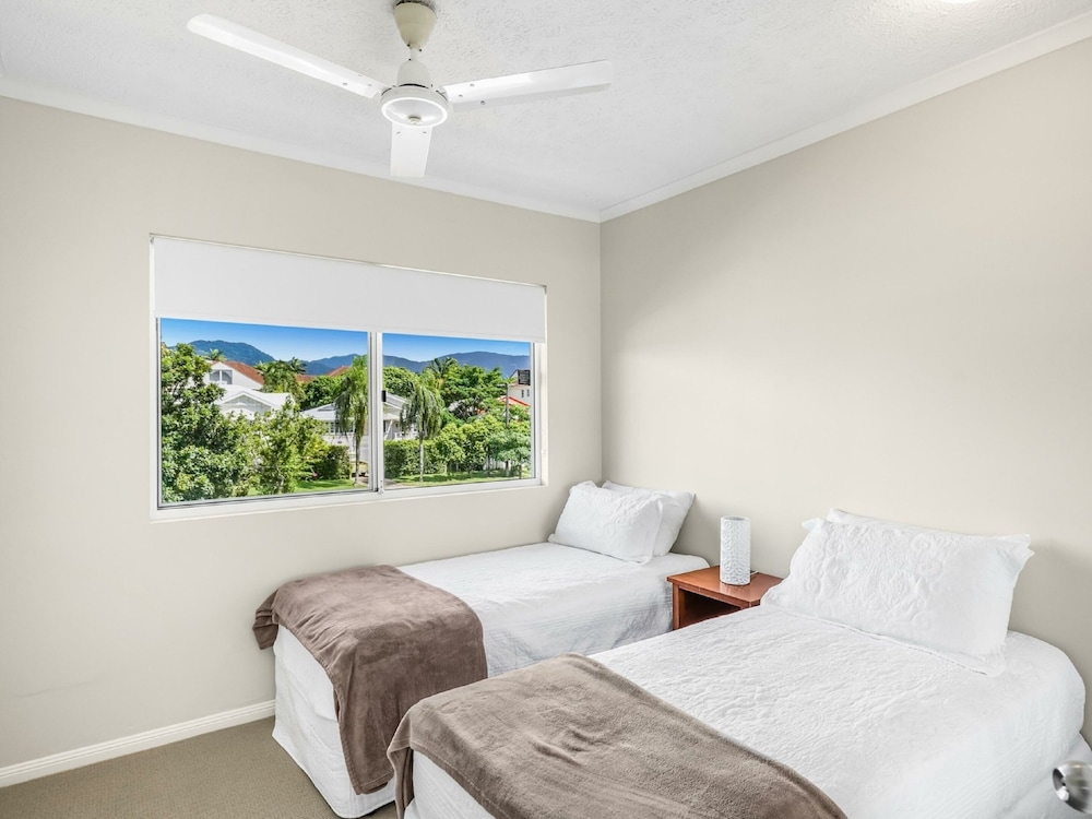 NORTH COVE WATERFRONT SUITES 26/58