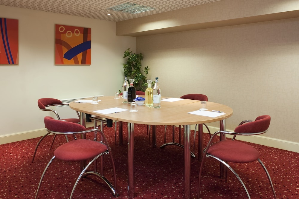 Holiday Inn Express Edinburgh City Centre 44/62