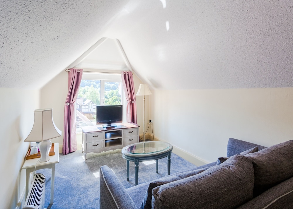 Colwall Park Hotel 30/62