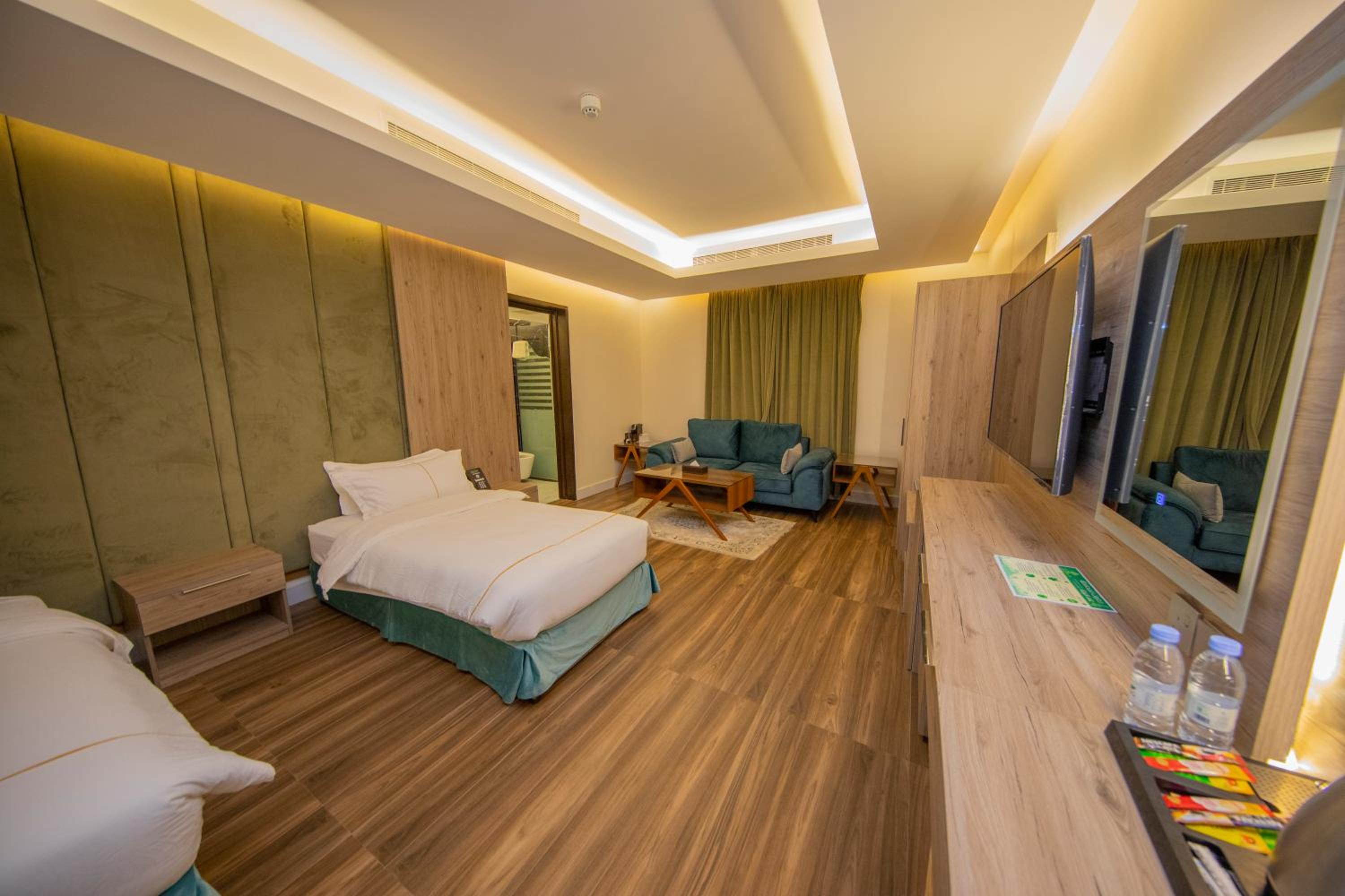 Luxury Night Hotel 40/73