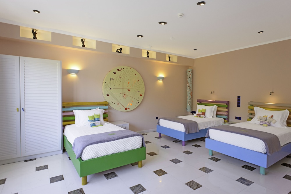 Agalia Luxury Suites 38/78