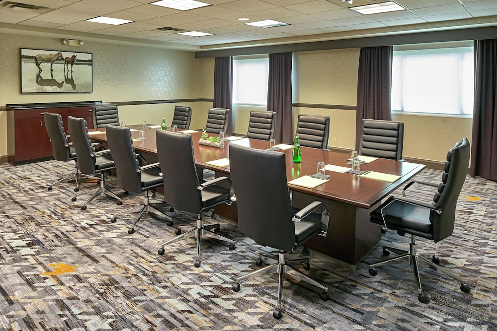 Hilton Cincinnati Airport 54/62