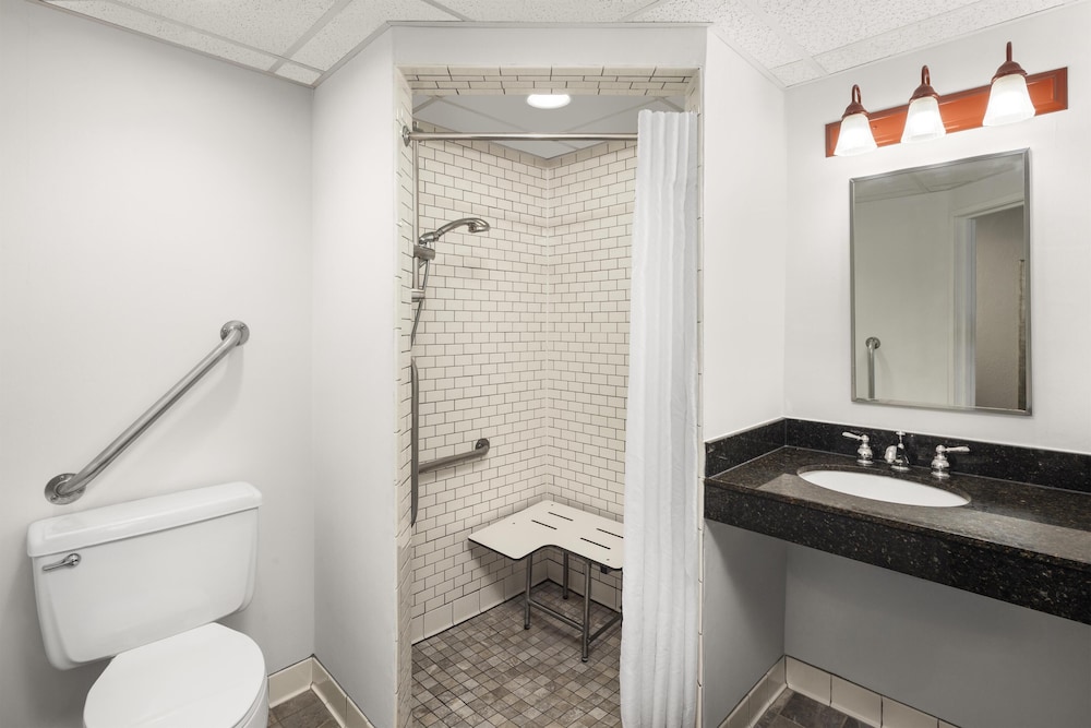 Harbor Town Inn, BW Signature Collection 59/59