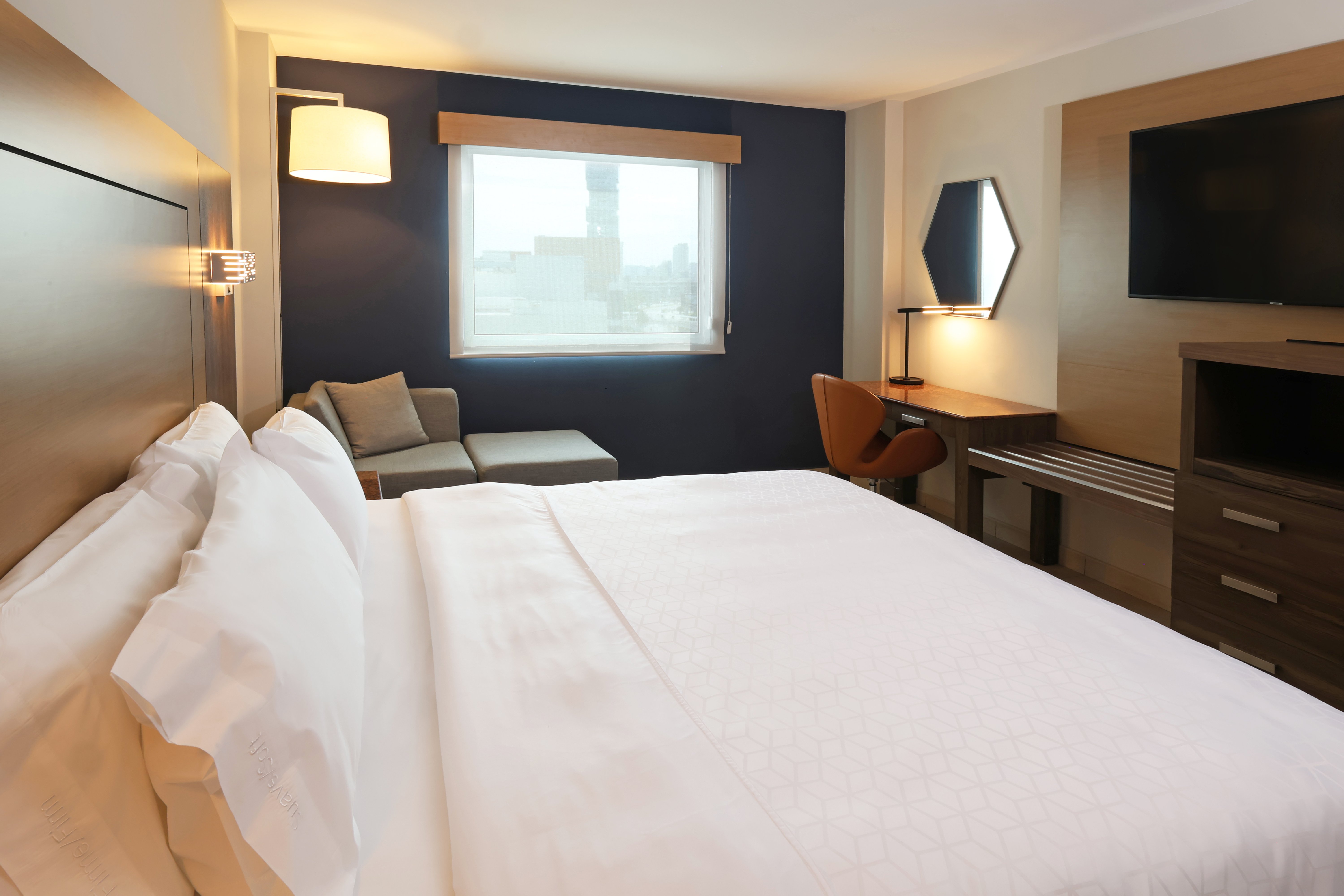 Leisure, King Bed