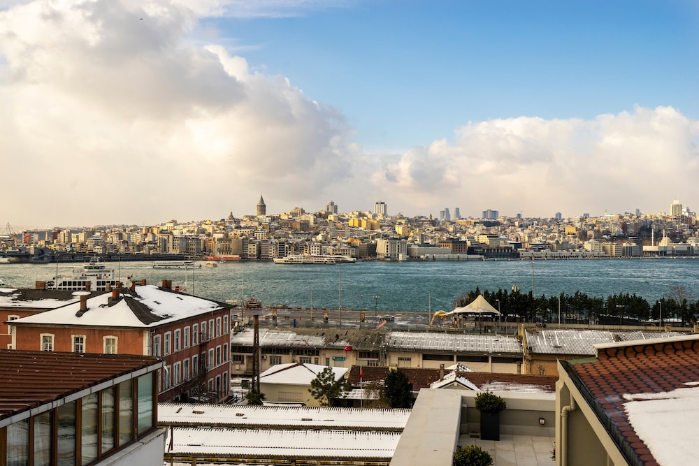 SAYEBAN GOLD HOTEL 58/65