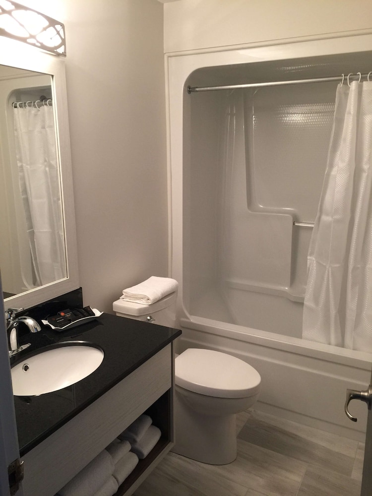 Dannys Hotel Suites Surestay Collection By Best Western 22/47