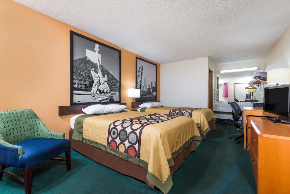 WestSpring Inn - Westlake Cleveland 14/36