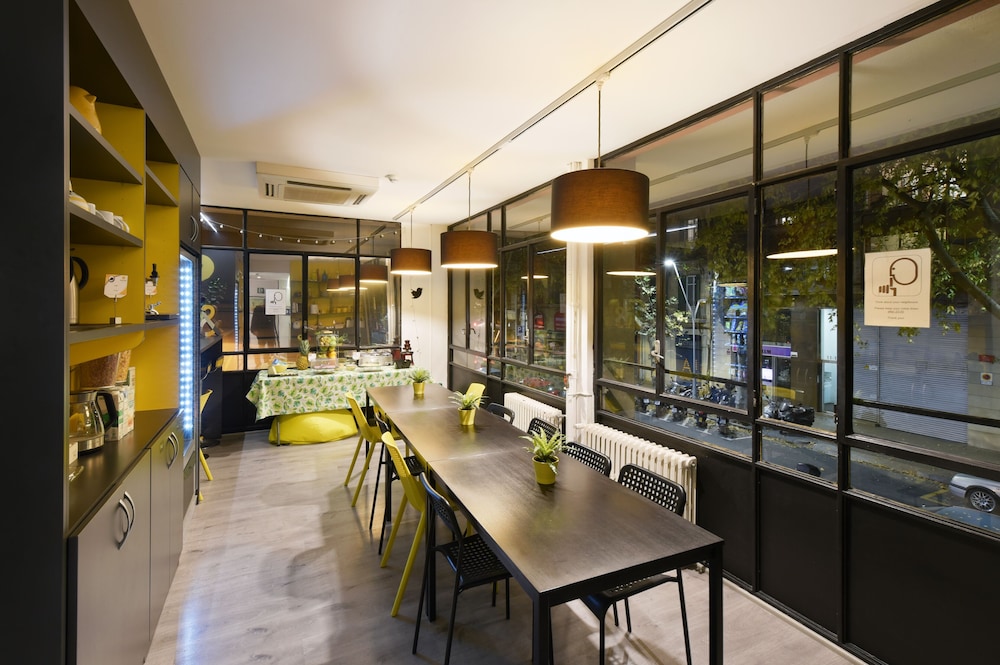 Free Hostels Barcelona 60/71