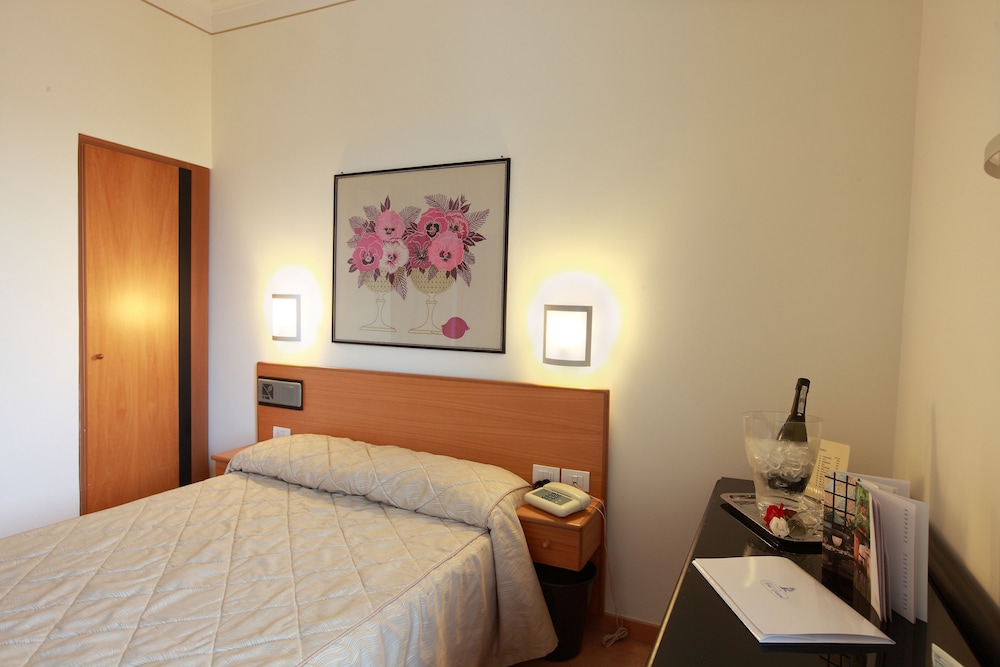 Caravel Hotel 15/62