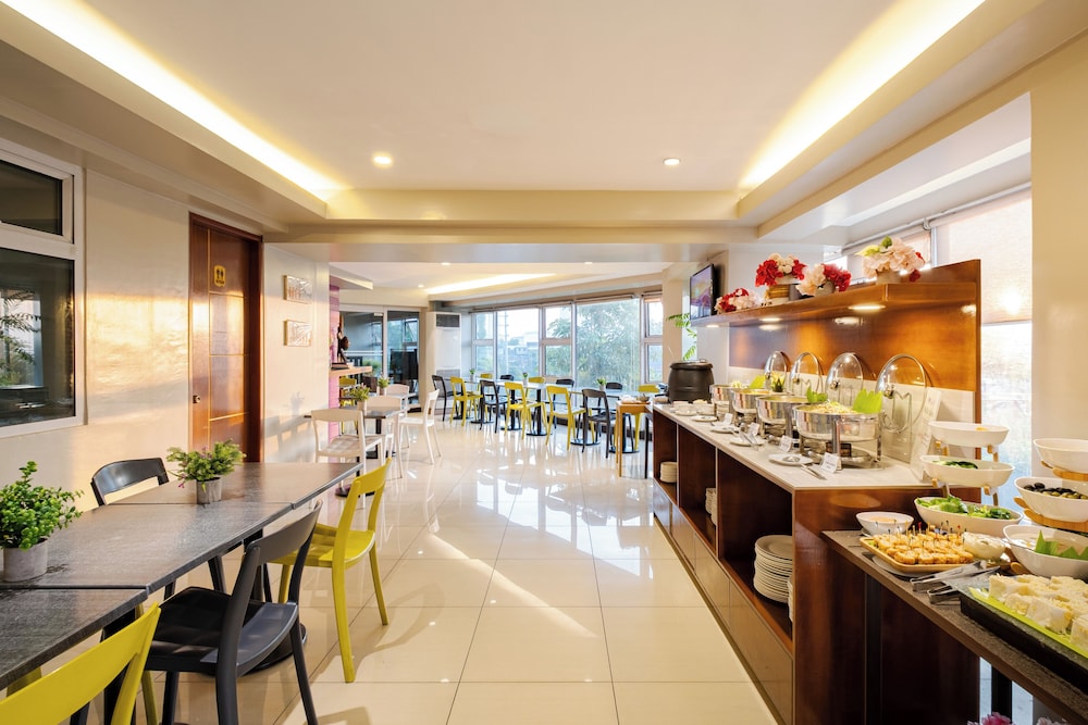 Myspace Hotel At Bgc 60/70