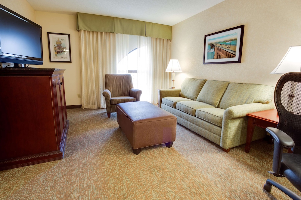 Pear Tree Inn St. Louis Convention Center 25/50