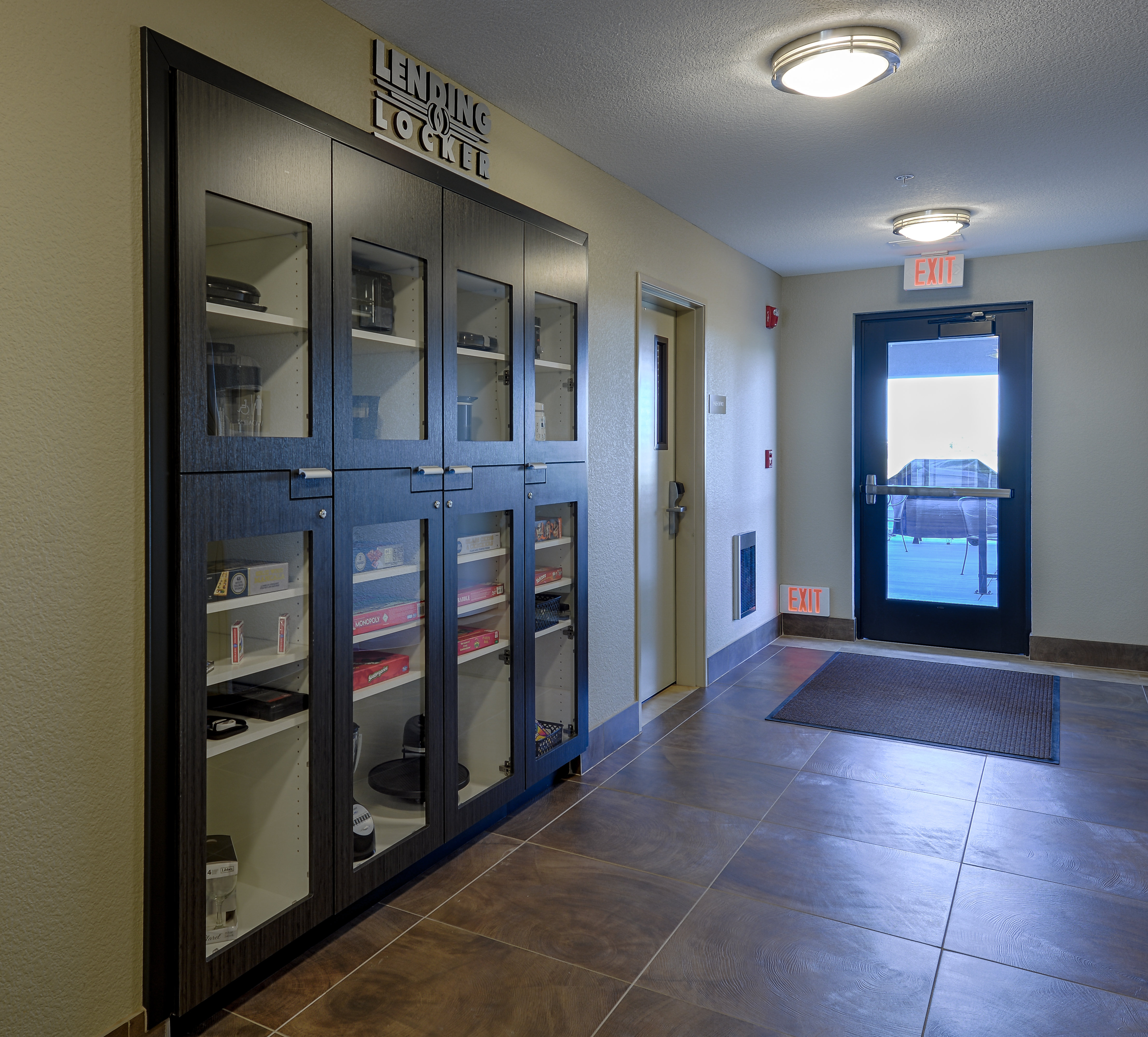 CANDLEWOOD SUITES LAKEVILLE I-35 16/32