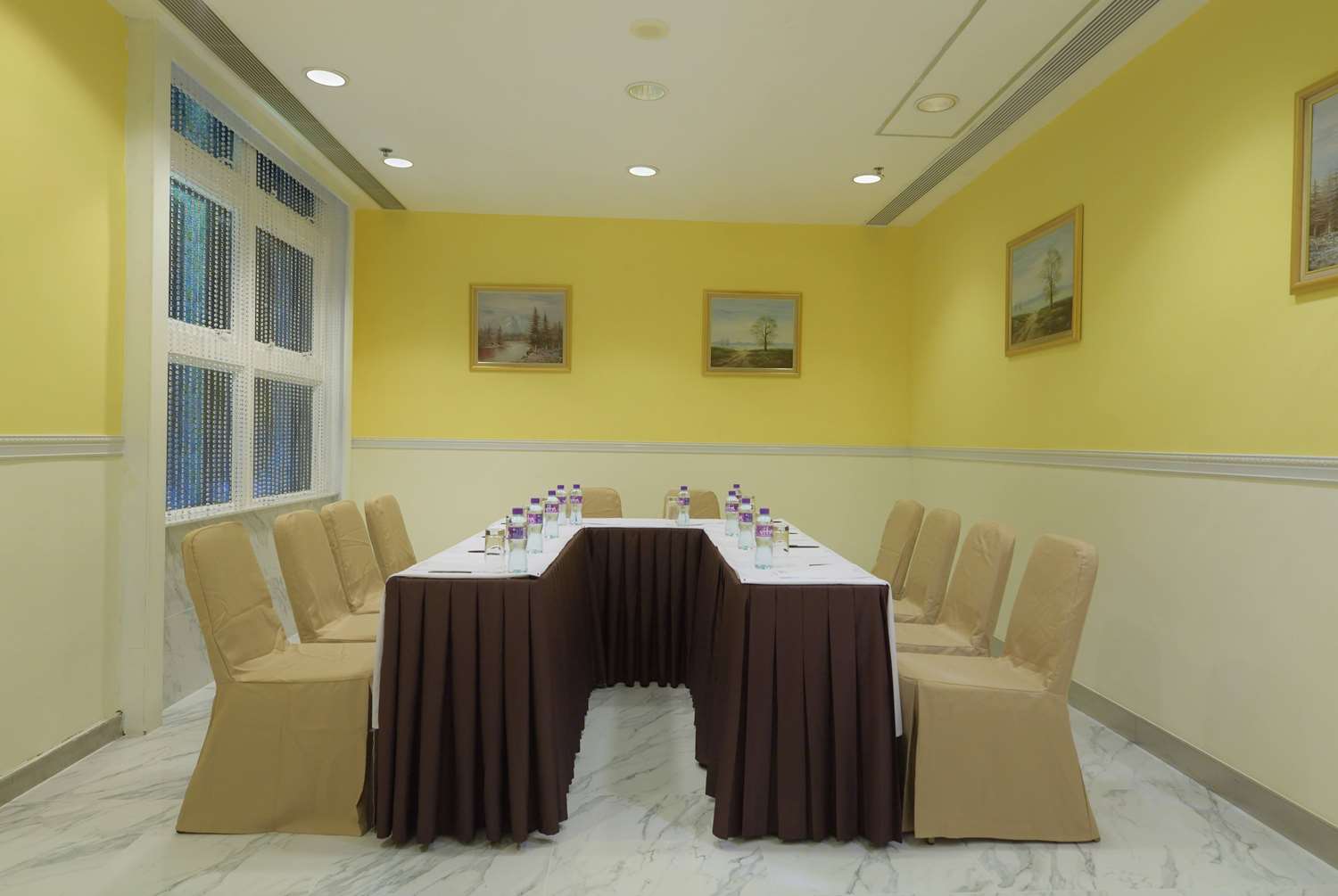 Ramada by Wyndham Hong Kong Grand View 24/36