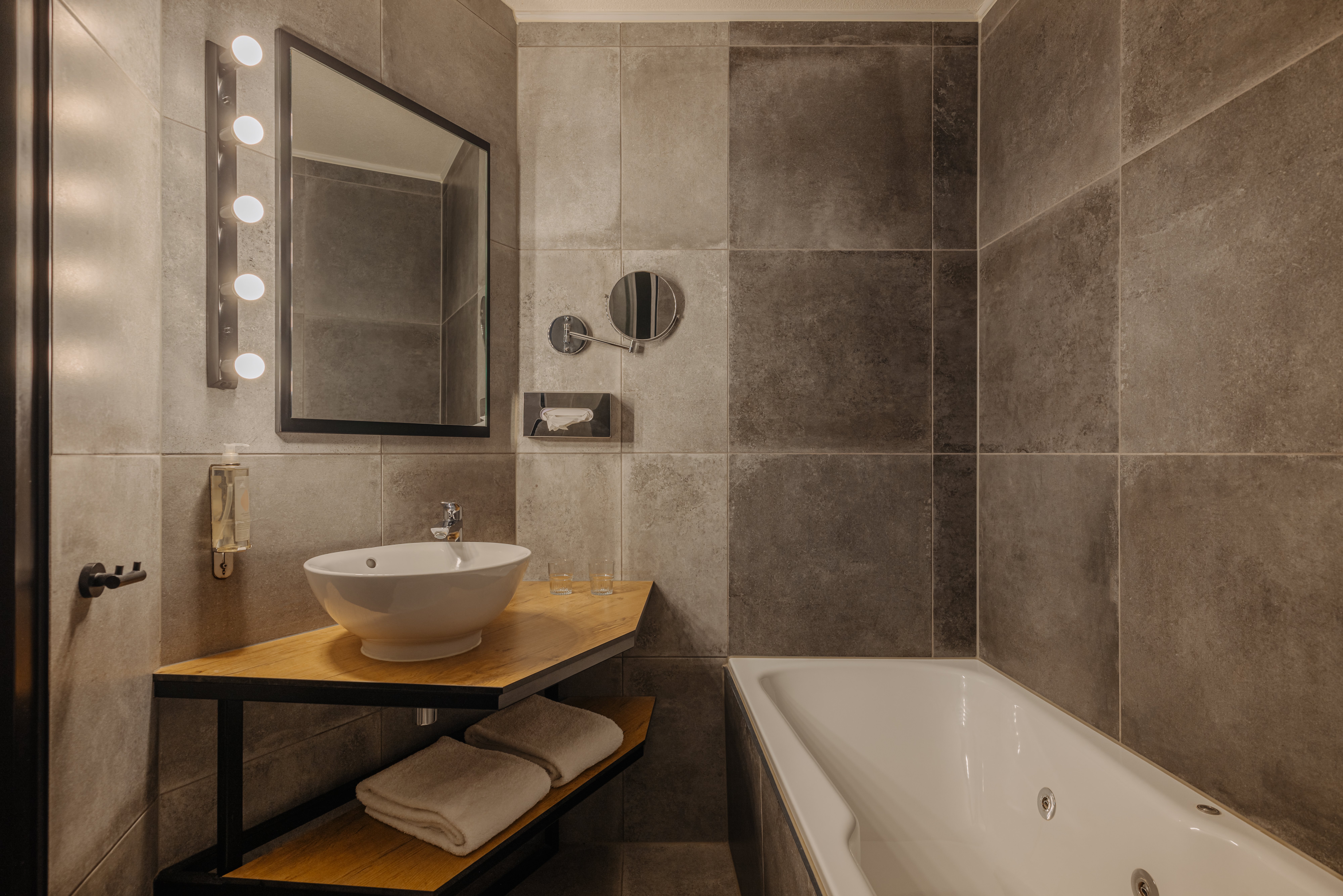 Leonardo Hotel Groningen City Center 43/44