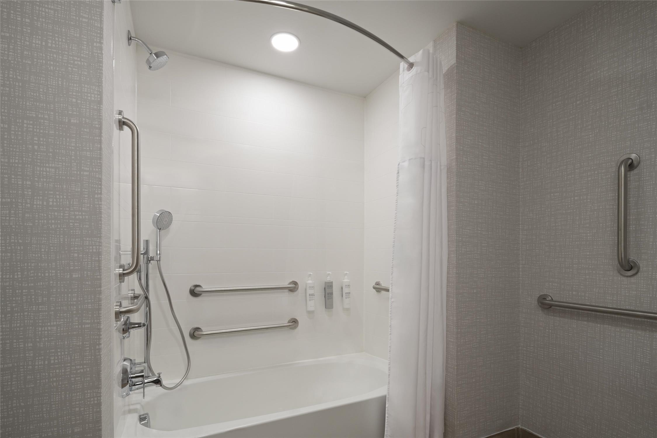 Room, King Bed, Bathtub, Accessible