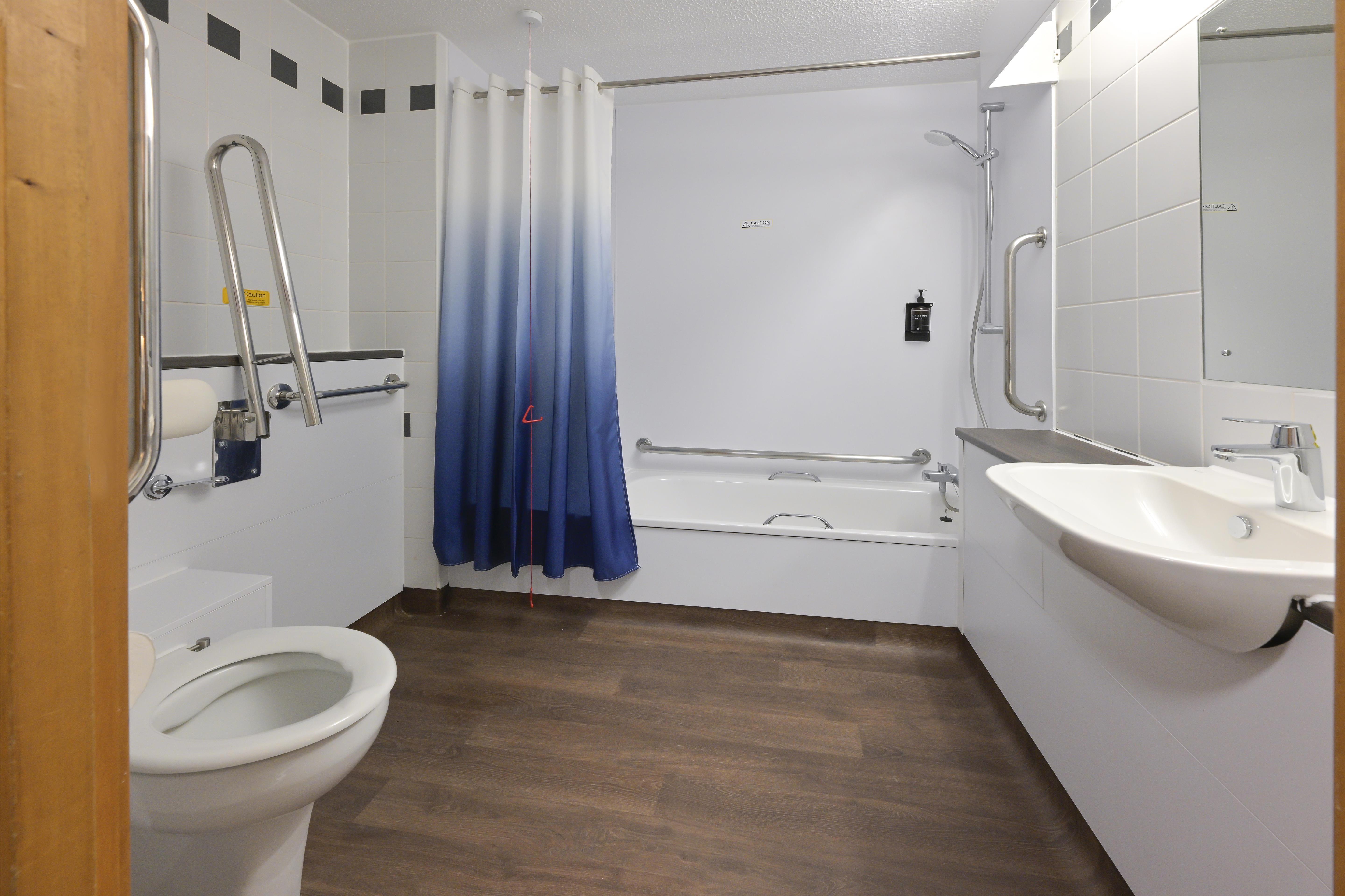Travelodge Stafford M6 25/25