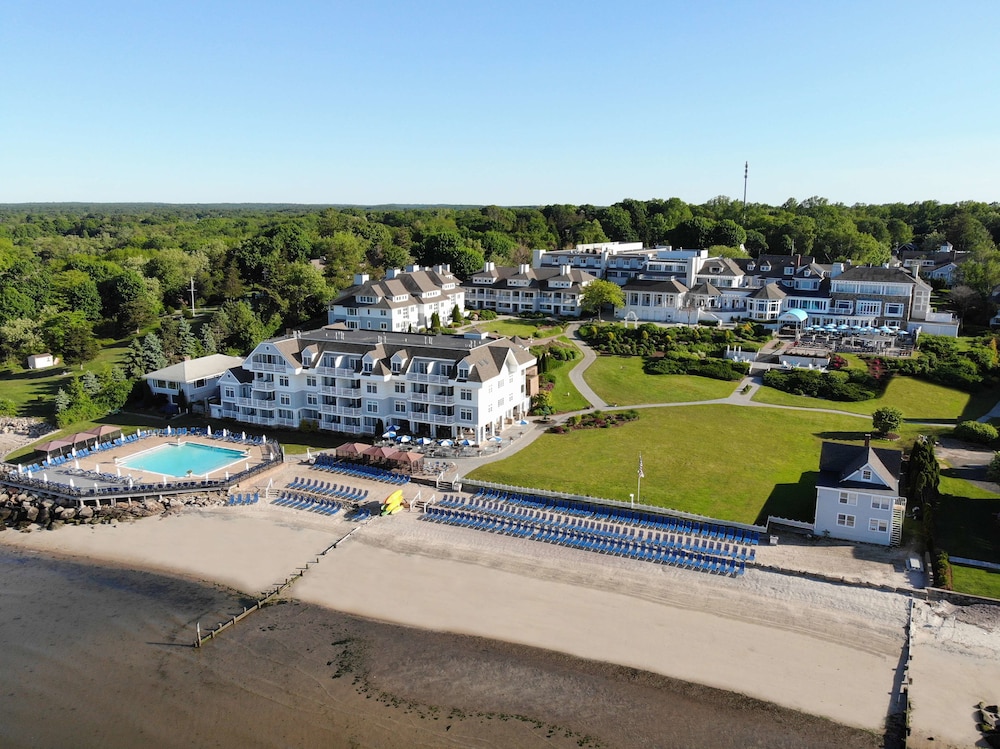 Waters Edge Resort Spa 43/50