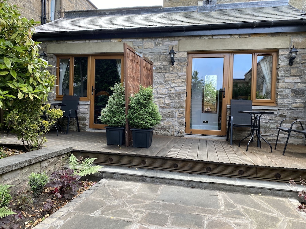 Glenalmond House 71/76