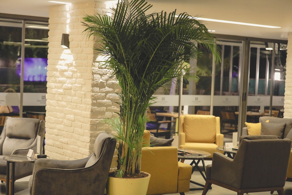 Laren Business Hotel And Spa 51/81