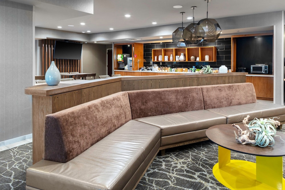 Lobby at Springhill Suites By Marriott Baton Rouge South, BATON ROUGE - LA