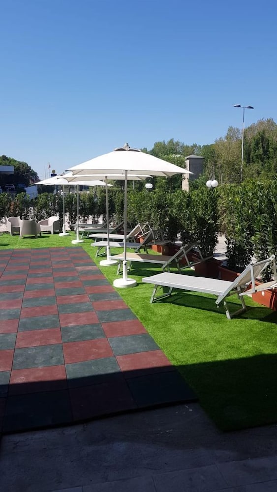 Hotel Palazzo Caveja 33/61