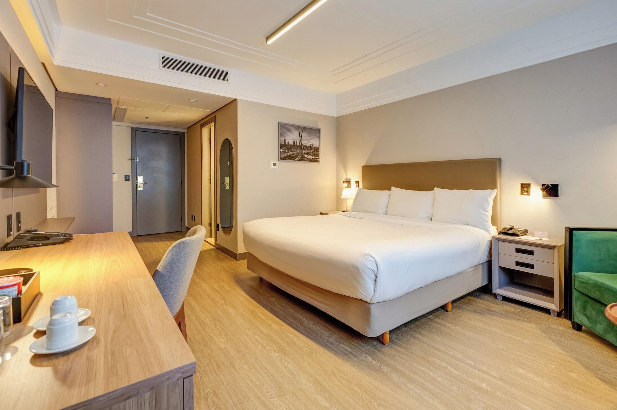 غرفة تنفيذية، Radisson Hotel Alphaville 3/4