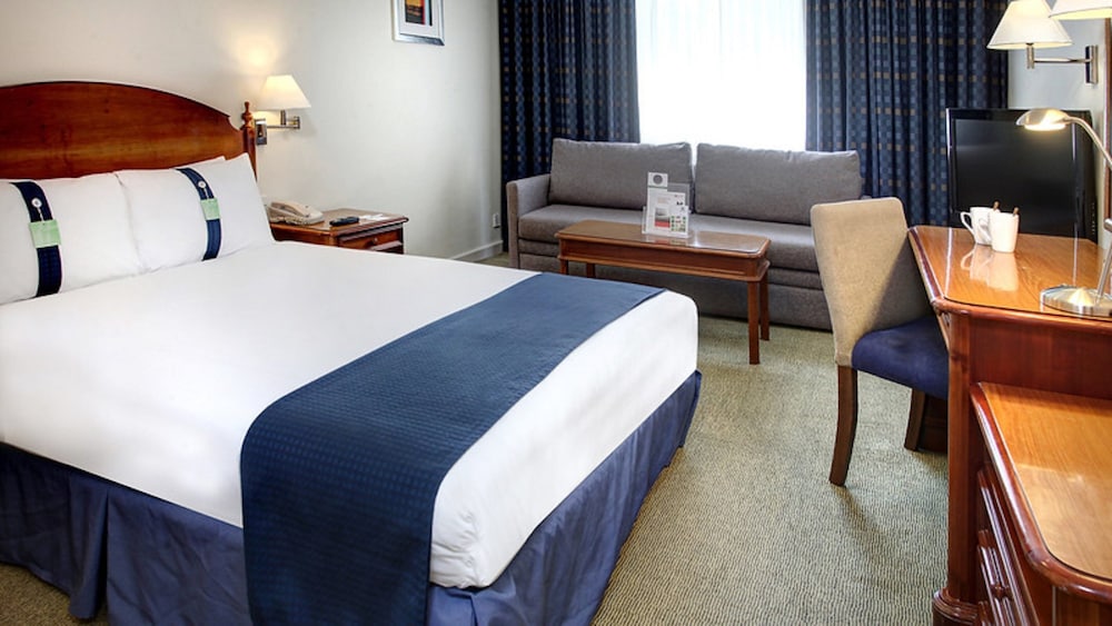 Holiday Inn Aylesbury 18/60