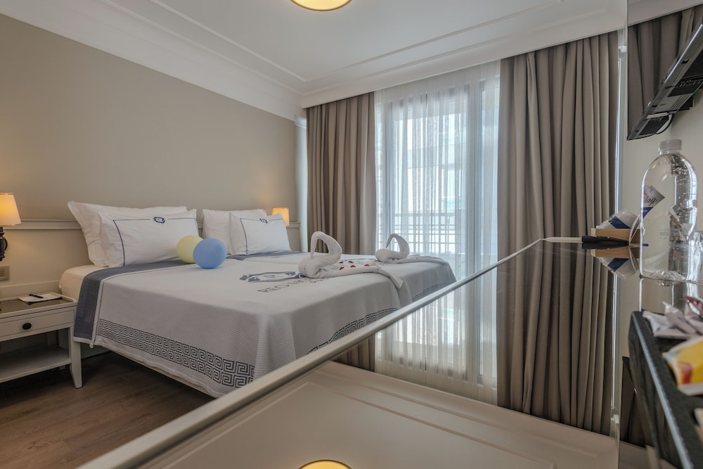 REO Hotel & Spa 22/69